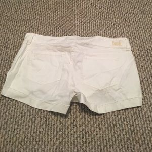 lei Shorts - Lei white shorts! lei Shorts - Lei white shorts!