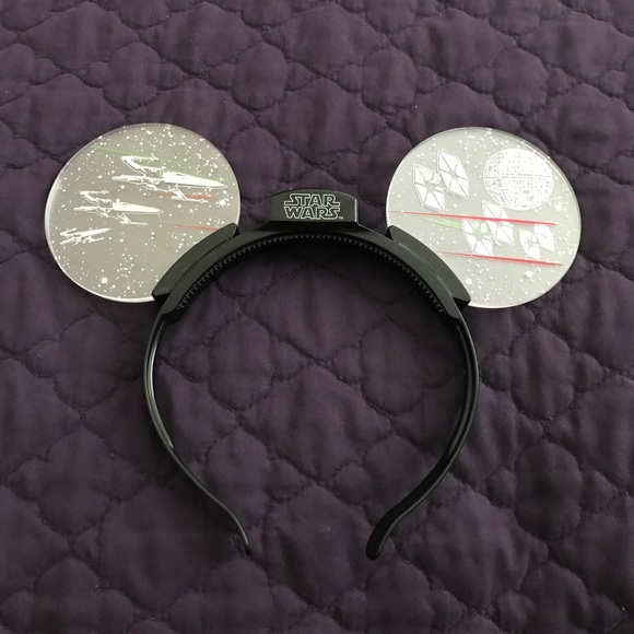Star Wars Light-Up Ears Headband - Picture 1 of 2