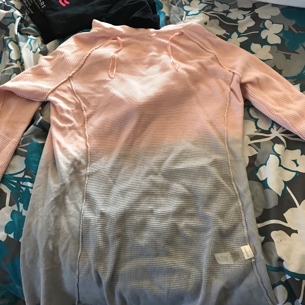 Calia by Carrie Underwood dip dyed sweater