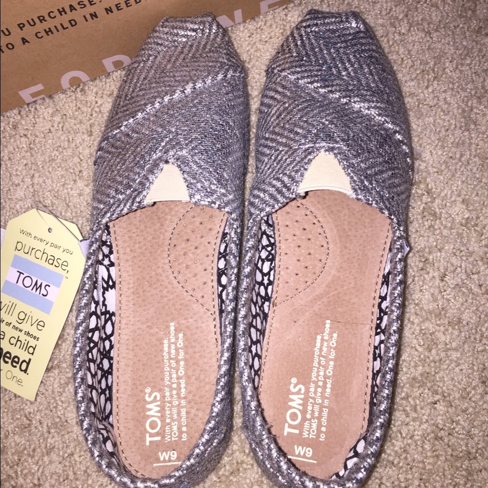 Toms