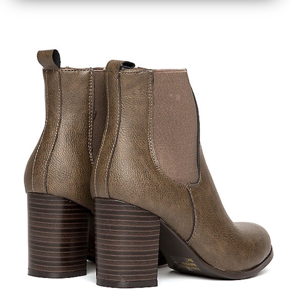 ❌LAST CHANCE❌NWT!!New woman's boots!!! - Picture 3 of 3