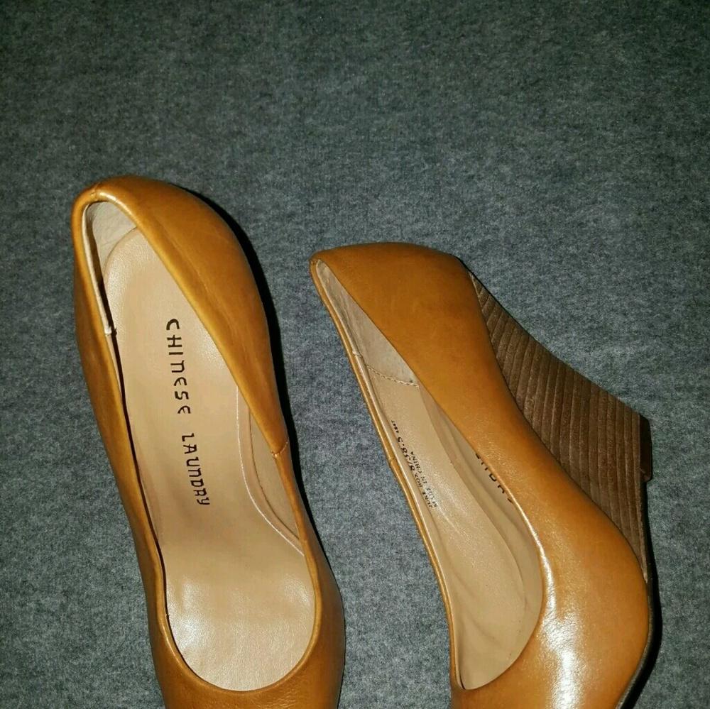 Wedge heels