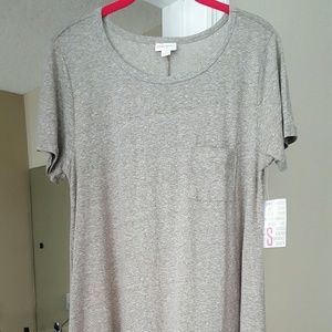 BNWT Small Carly Lularoe