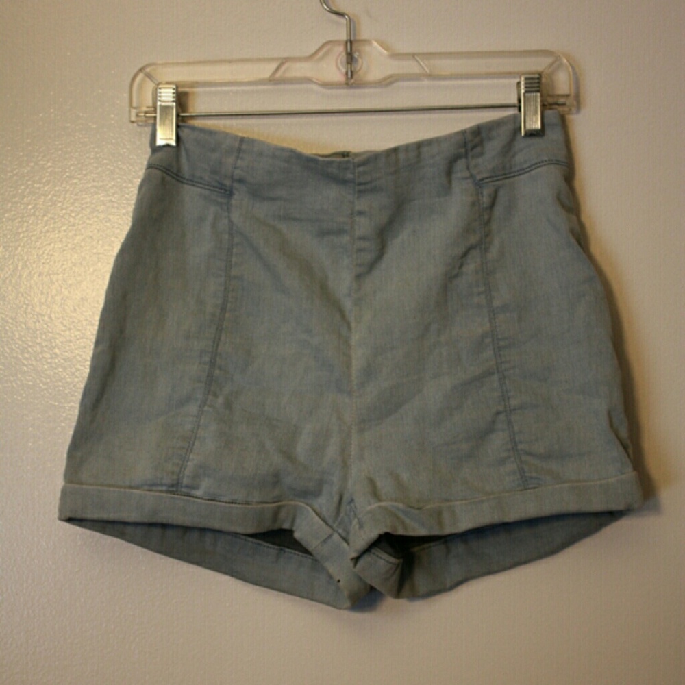 High waist short shorts