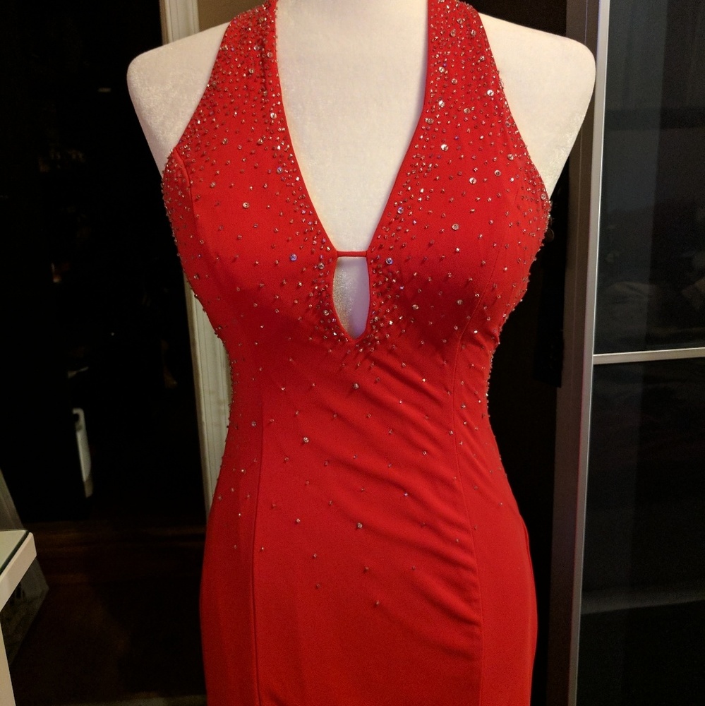 Red Niki Livas Gown Size 4
