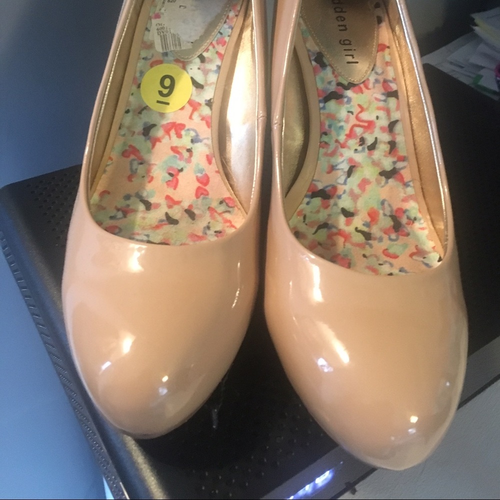Nude pumps- MADDEN GIRL, size 9. Worn once indoors