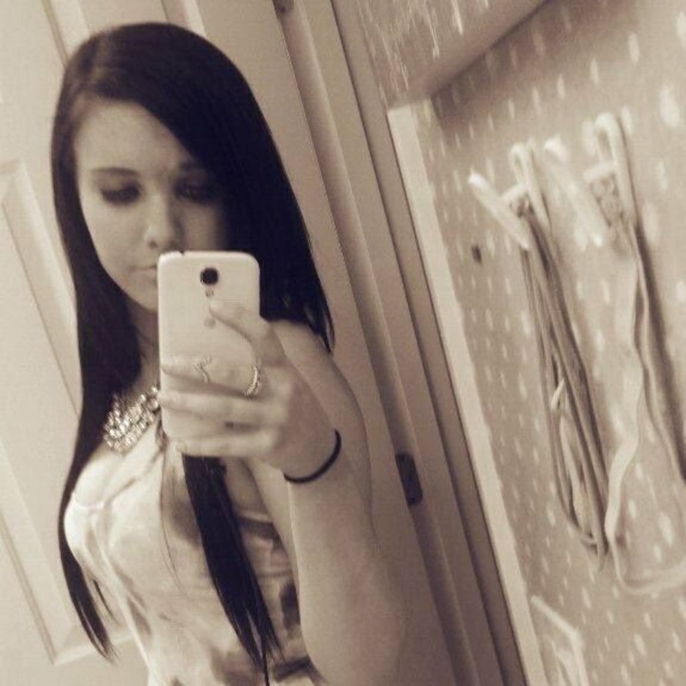 Meet your Posher, Mikaela