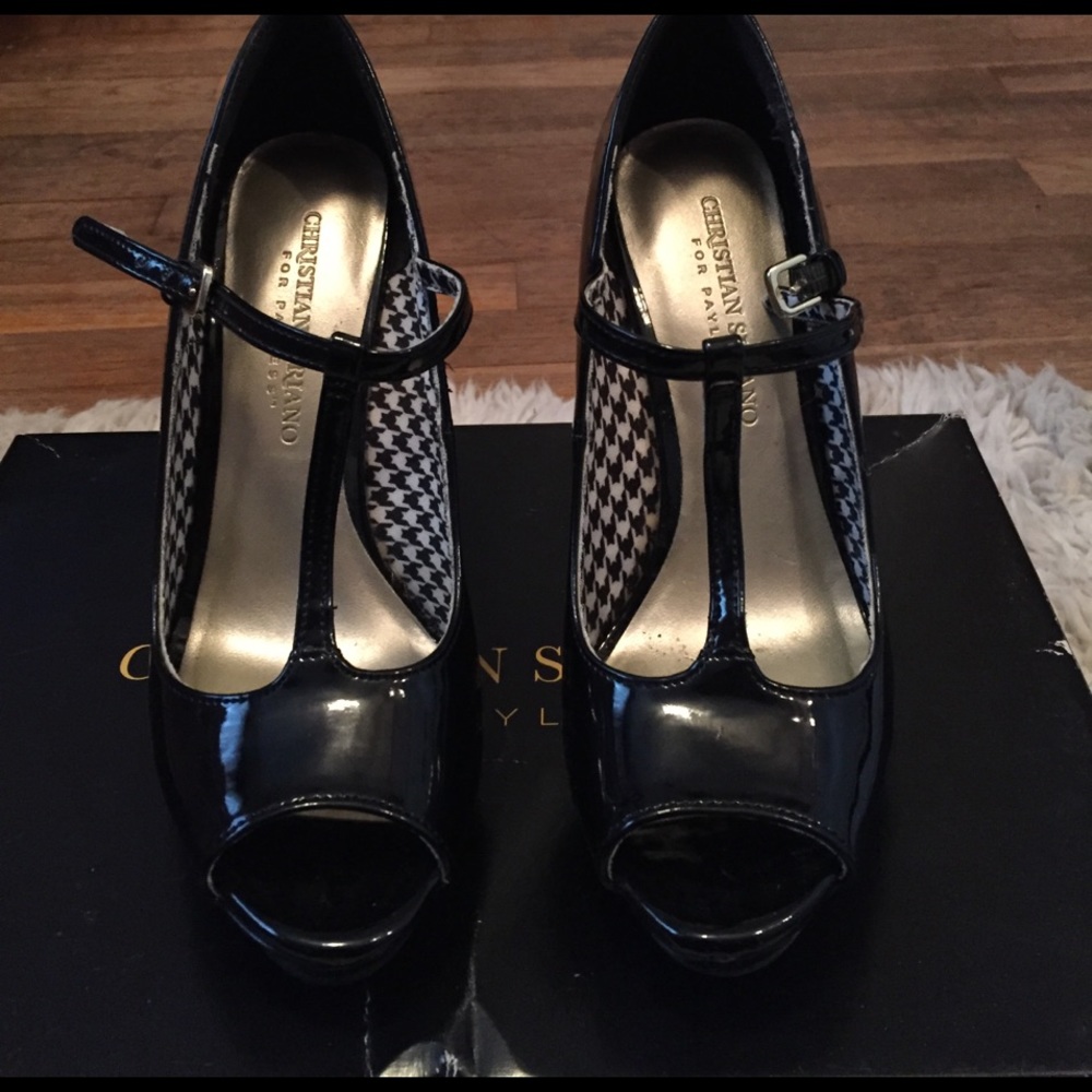 Black Christian Siriano t-strap heel