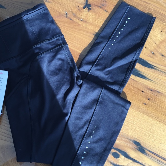 SOLD DO NOT BUY Lululemon Fast and Free Tight - Picture 4 of 4