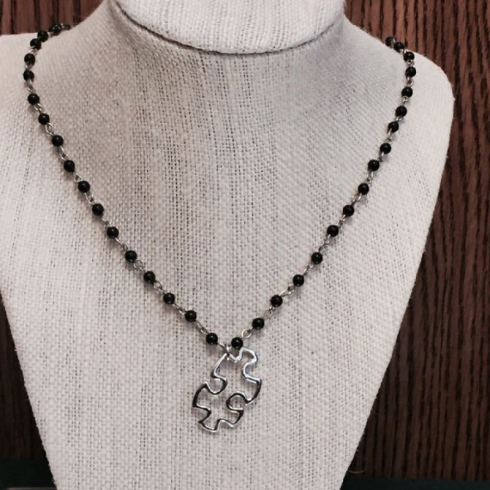 Puzzle Piece Black Rosary Chain Necklace - Picture 4 of 6