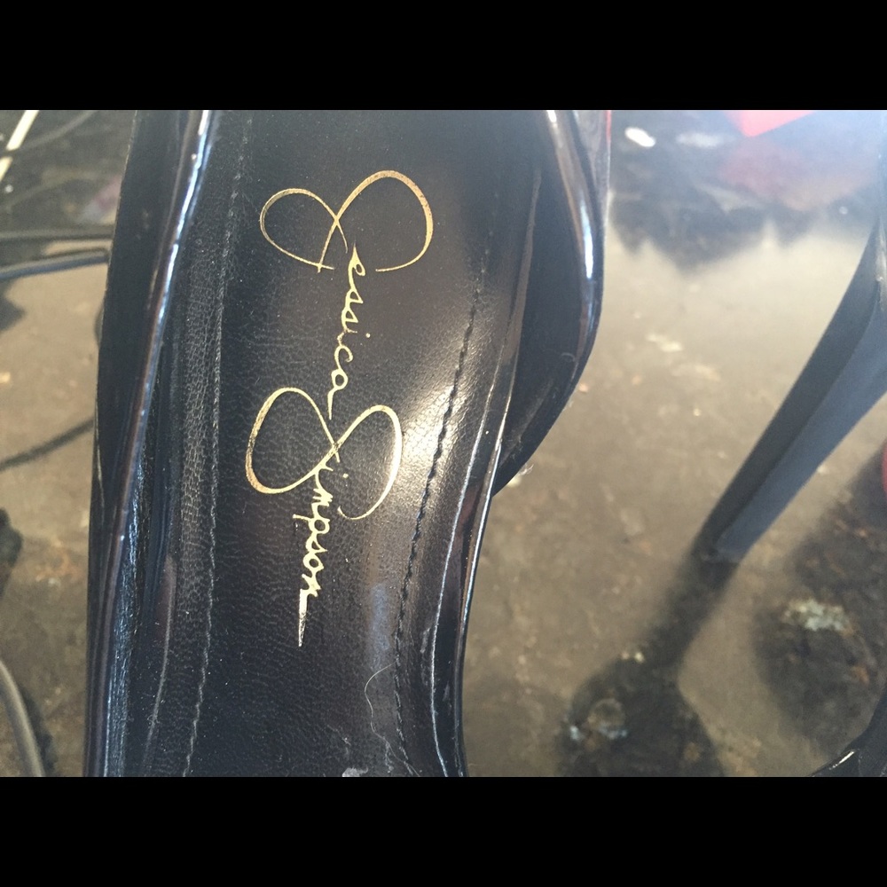 Jessica Simpson platforms