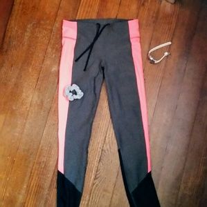 EXCERCISE LEGGINGS