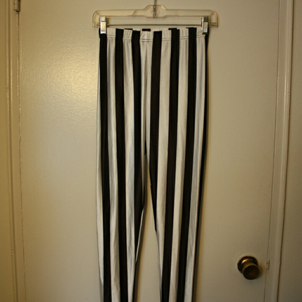 Beetle juice leggins