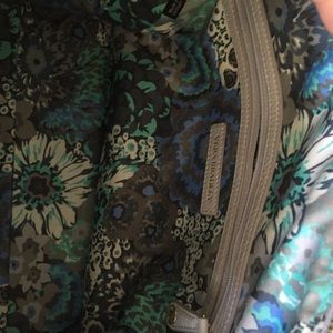 Vera Bradley Bags - Vera Bradley Quilted Leather Crossbody Satchel! Vera Bradley Bags - Vera Bradley Quilted Leather Crossbody Satchel!