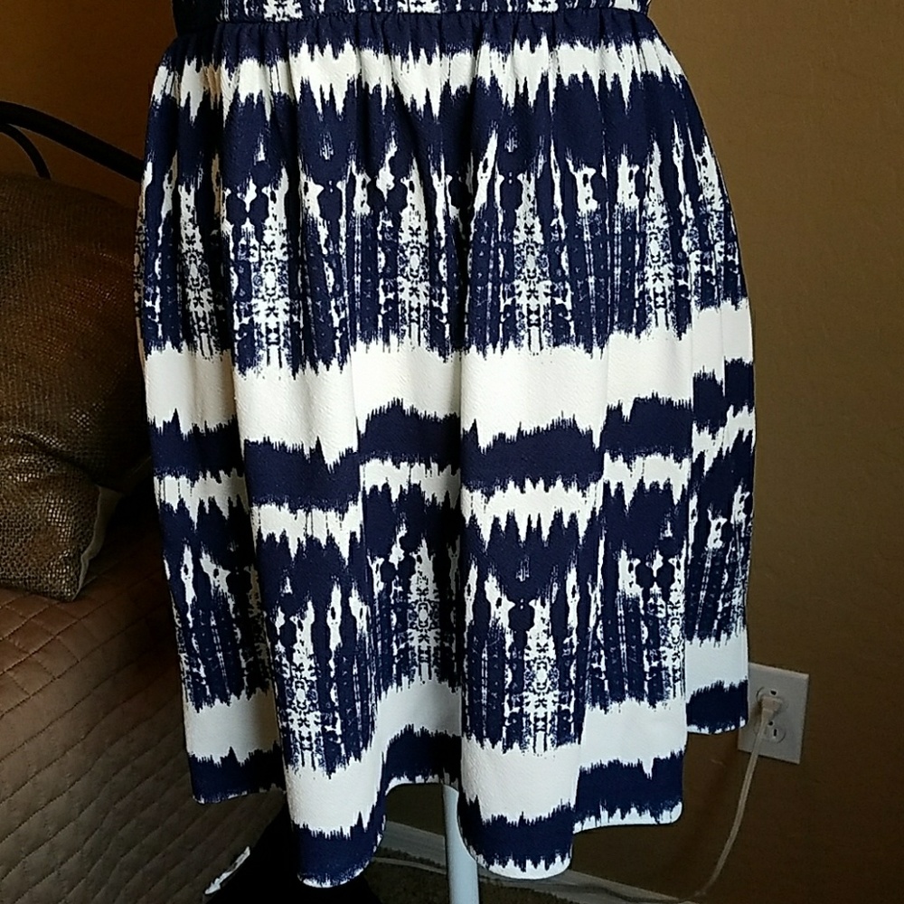 Blue & White Fit & Flare Dress - Picture 3 of 7