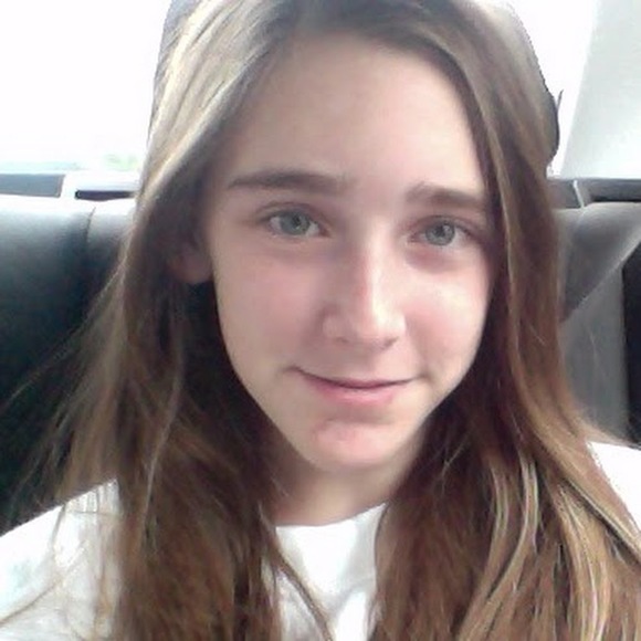 Meet your Posher, Rebecca - Picture 1 of 1