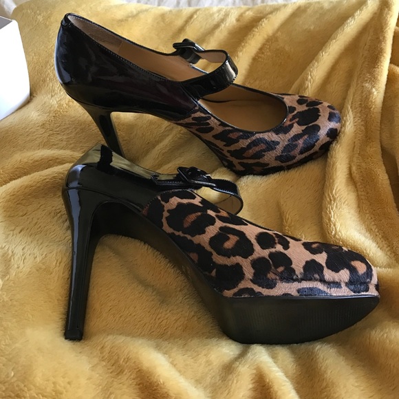 Animal print, calf hair, babydoll platforms - Picture 4 of 4