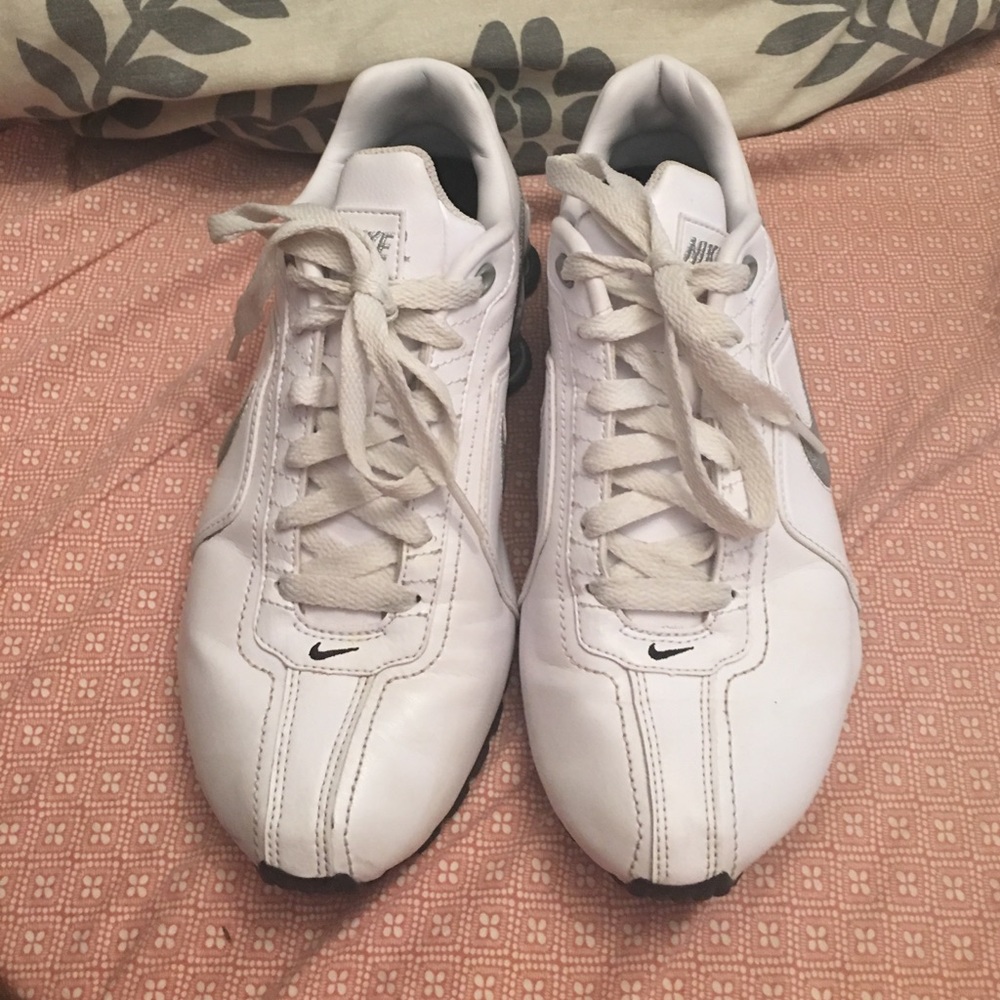 White leather Nike shox