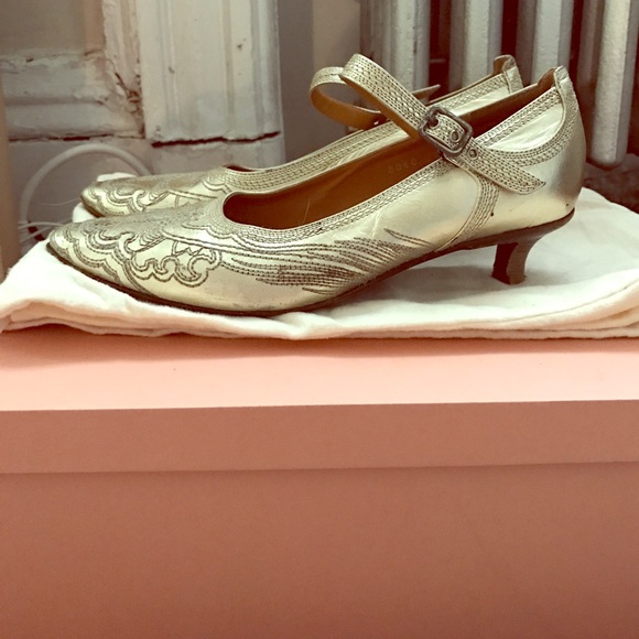 Dries Van Noten Light Gold Kitten Heels Size 38.5 - Picture 4 of 6