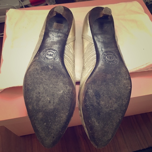 Dries Van Noten Light Gold Kitten Heels Size 38.5 - Picture 6 of 6