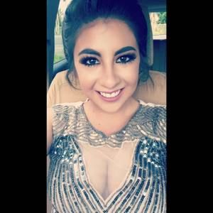 Meet your Posher, Vanessa