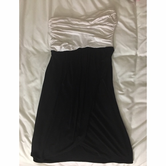 Strapless dress - Picture 1 of 1