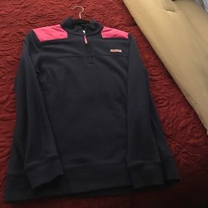 Brand new vineyard vines pullover.