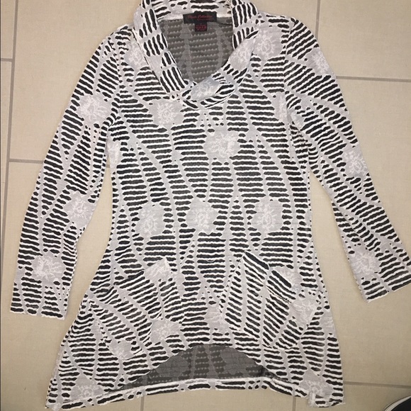 Pleats Collection Tops - Pleats Collection a-symmetric tunic Pleats Collection Tops - Pleats Collection a-symmetric tunic