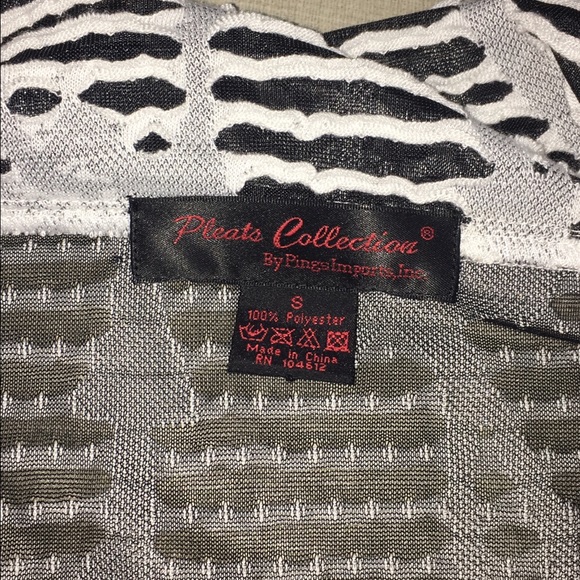 Pleats Collection Tops - Pleats Collection a-symmetric tunic Pleats Collection Tops - Pleats Collection a-symmetric tunic
