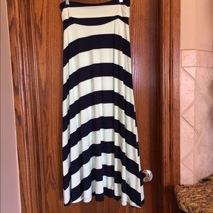 Gap Maxi skirt