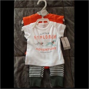 Carters Newborn 3 pc set