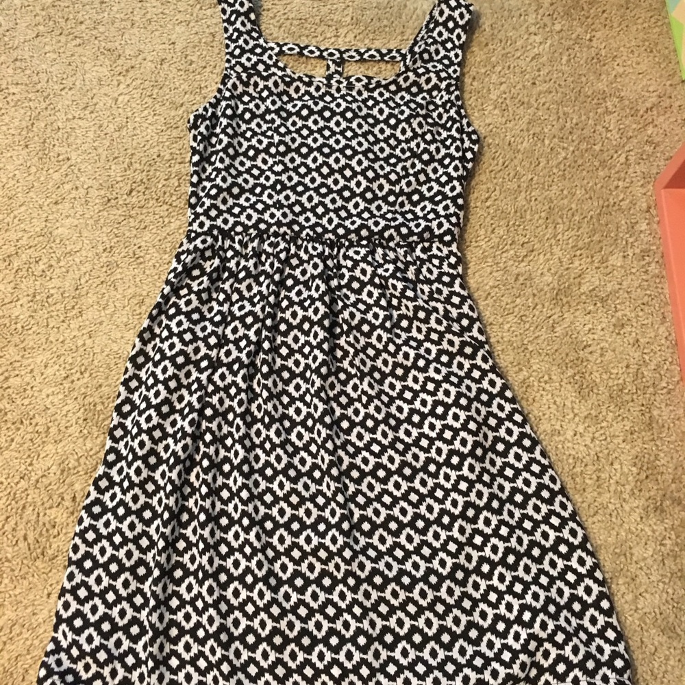 black & white printed dress