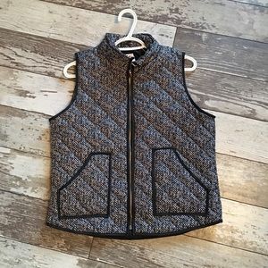 Herringbone print quilted vest