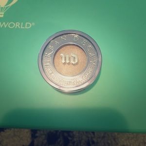 UD eyeshadow