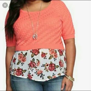 Torrid coral cropped sweater.