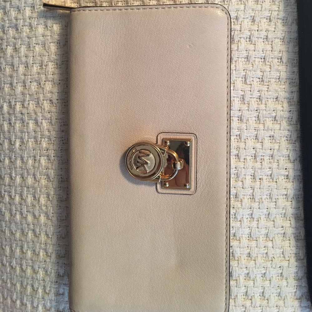 Michael Kors "Hamilton" wallet