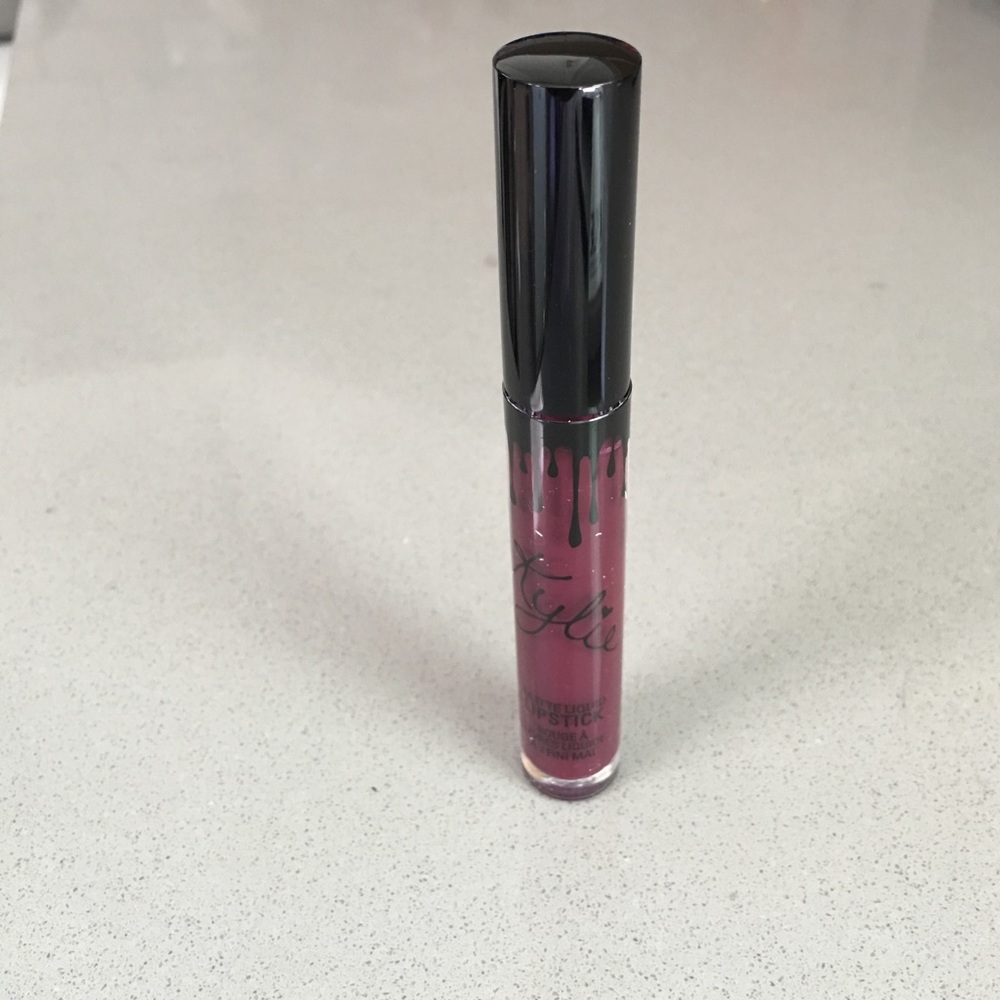 Matte lipstick with liner - Picture 5 of 8