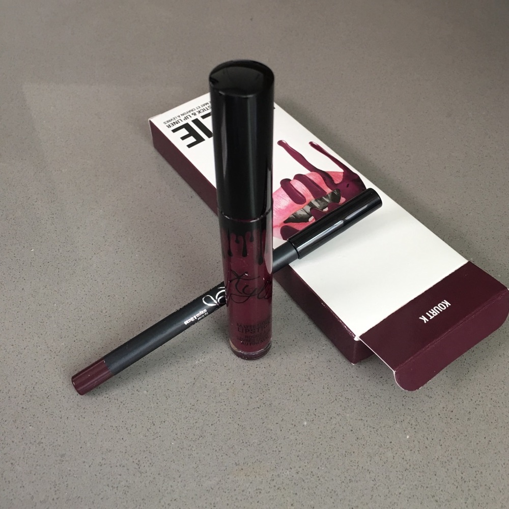Matte lipstick with liner - Picture 7 of 8