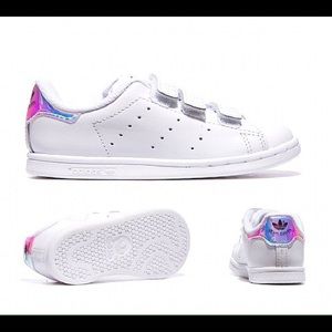 stan smith hologram