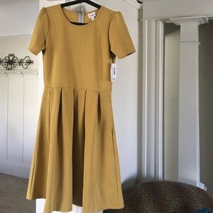 LuLaRoe Amelia - Mustard Yellow