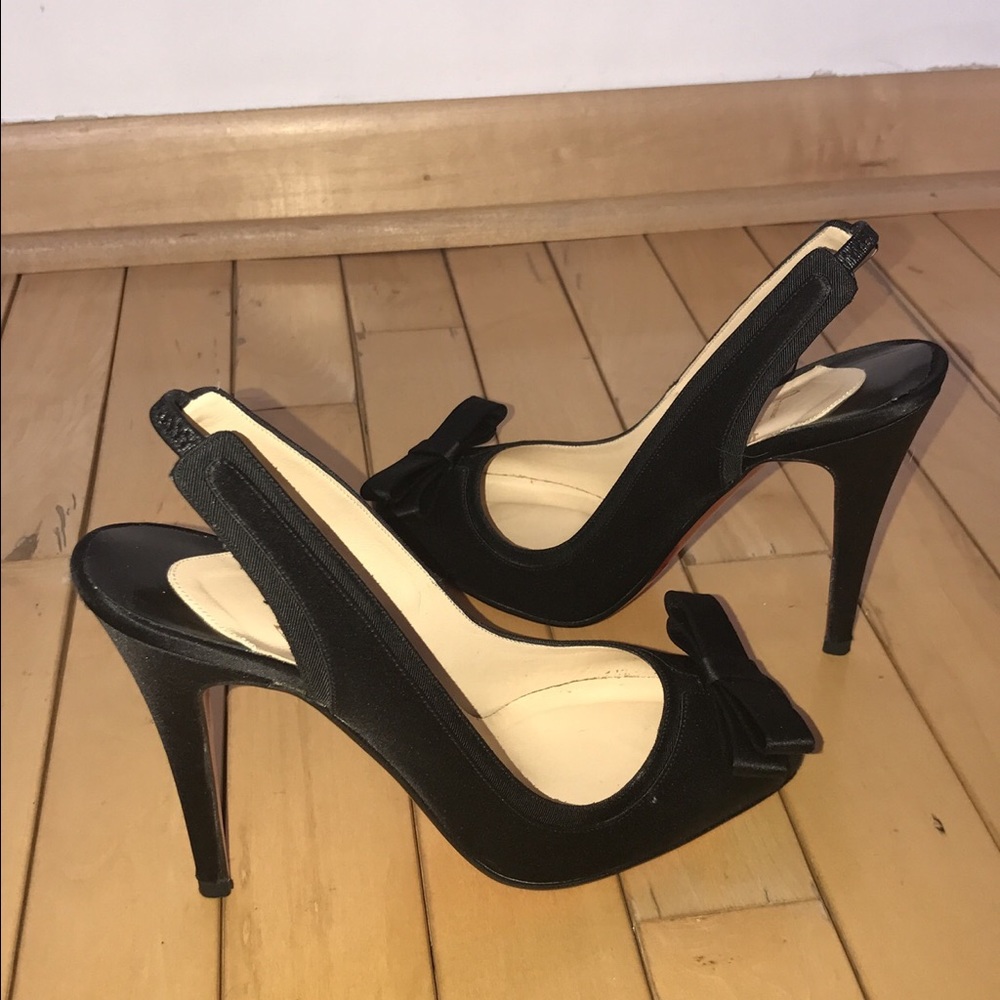 Christian Louboutin Black Bow shoes Sz. 38