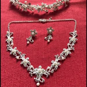 Bridal jewelry set