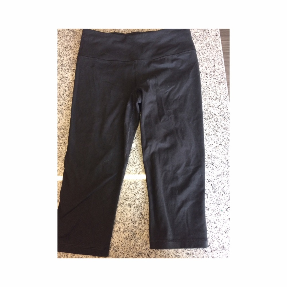 Victoria's Secret VSX Crop leggings