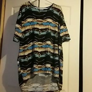 LuLaRoe "IRMA" very pretty pattern
