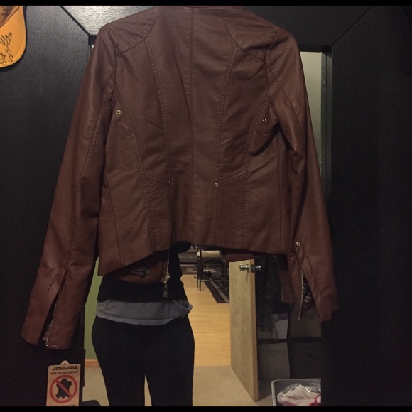 Brown leather coat - Picture 2 of 6