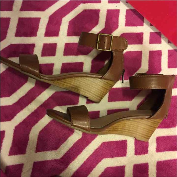 **SOLD** - Picture 2 of 3