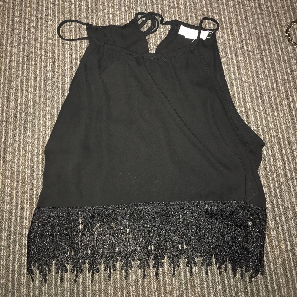 Slightly mesh black top