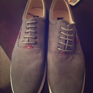 Steve Madden Grey shoes