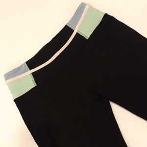 Lululemon Groove Pant Black/Quilt Winter - Size 6