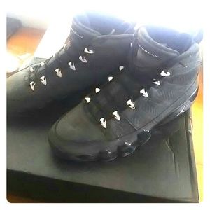 Size 13 black and white retro 9s